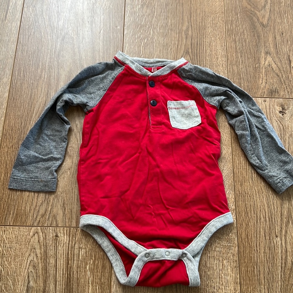 Baseball T onesie 18-24